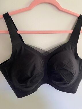 Evelyn Bobbie Beyond Bra Mesh
